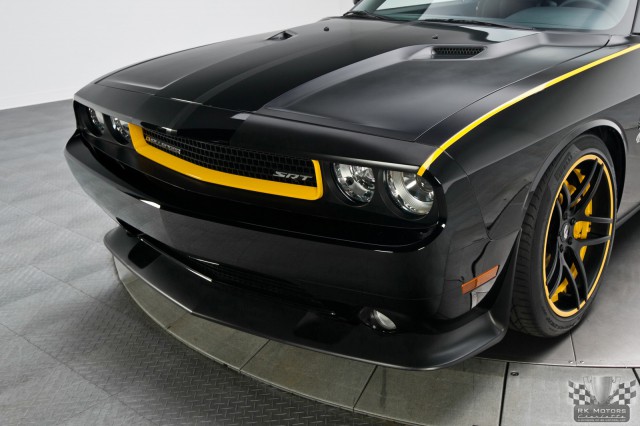 Dodge-Penske-Racing-Challenger-SRT-8-14-