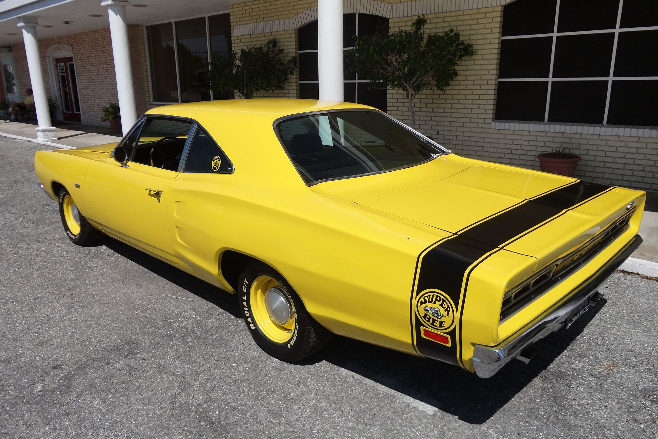 1969-Coronet-Super-Bee.jpg